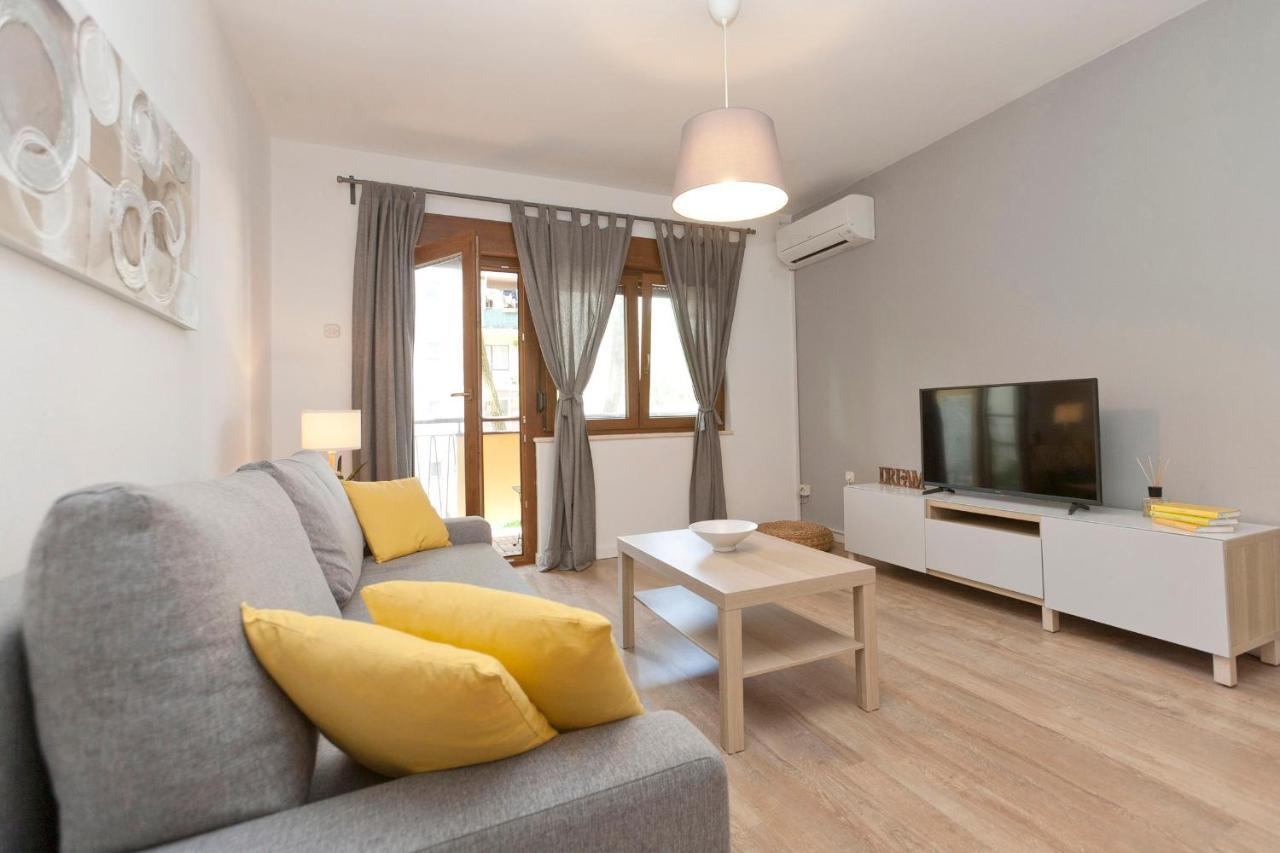 Rr Apartment Pula Buitenkant foto