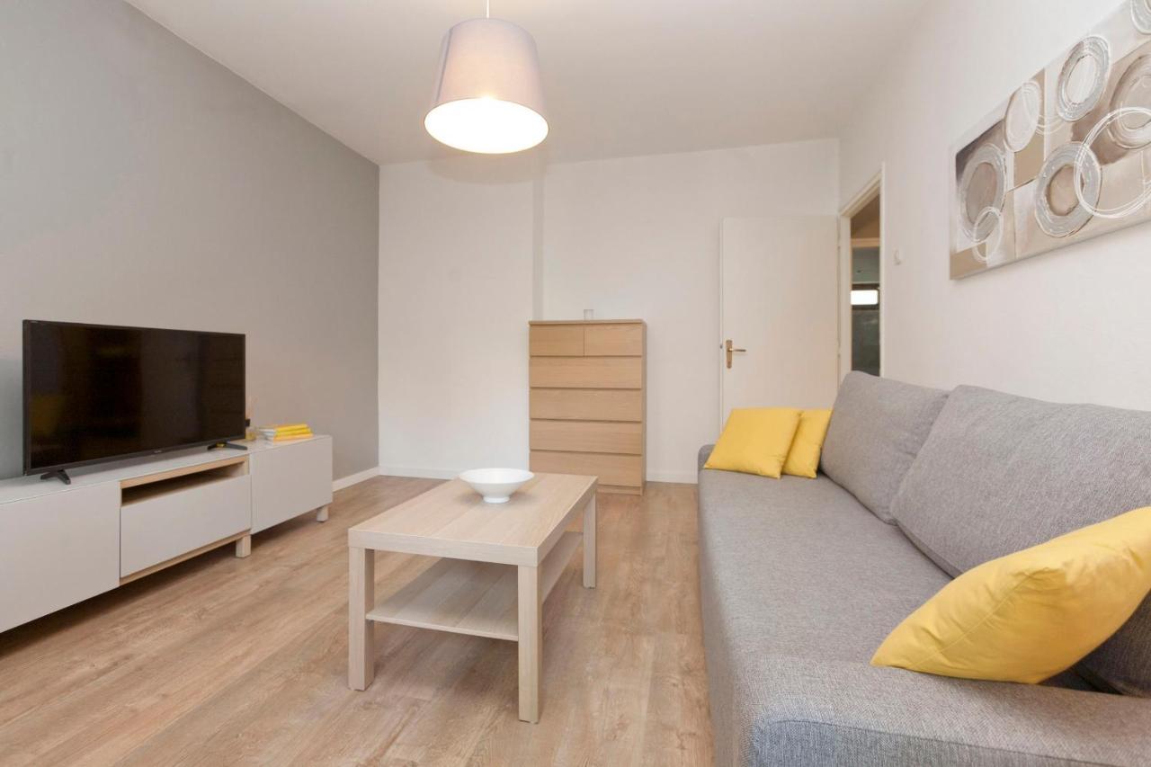 Rr Apartment Pula Buitenkant foto