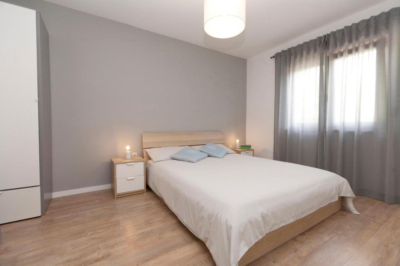 Rr Apartment Pula Buitenkant foto